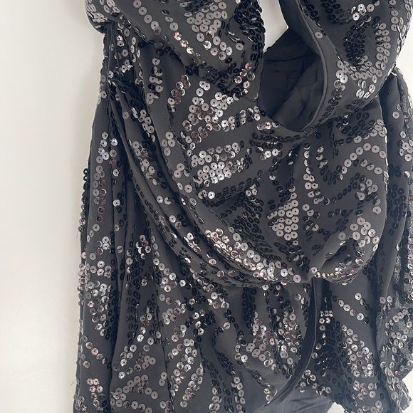 DUNDAS X REVOLVE SEQUIN BLACK MINI DRESS S - Picture 3 of 4